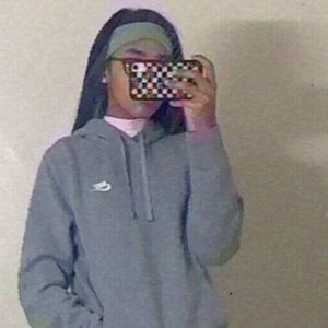 Meet your Posher, Melanya